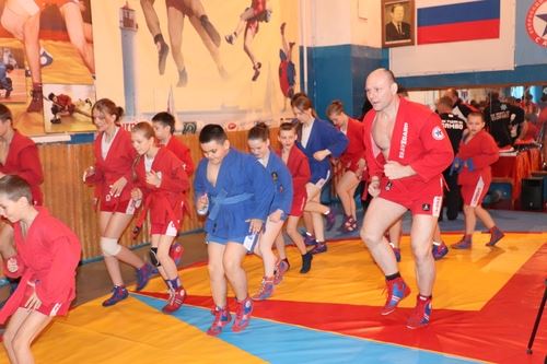 
<p>                                BRAVEGARD при поддержке благотворительного фонда "Патриот73" оказали спонсорскую поддержку для  спортсменов федерации самбо Луганска</p>
<p>                        